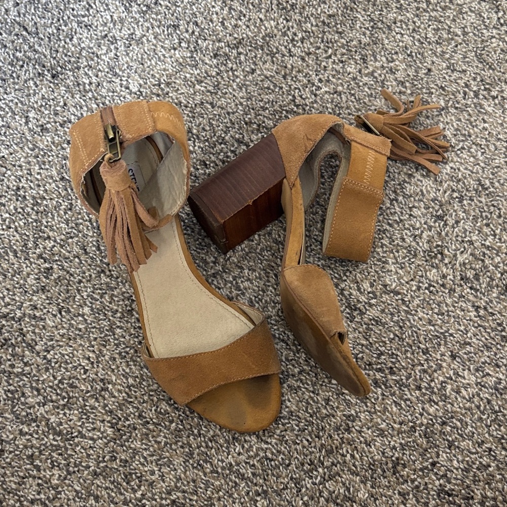 Steve Madden Leather Tan Suede Block Heels